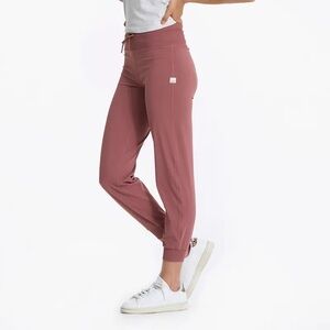 Vuori Women's Jogger Pants in Dusty Rose